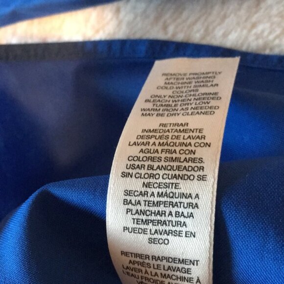 Chicos Royal blue button up blouse 100% cotton wrinkle resistant - Picture 7 of 8